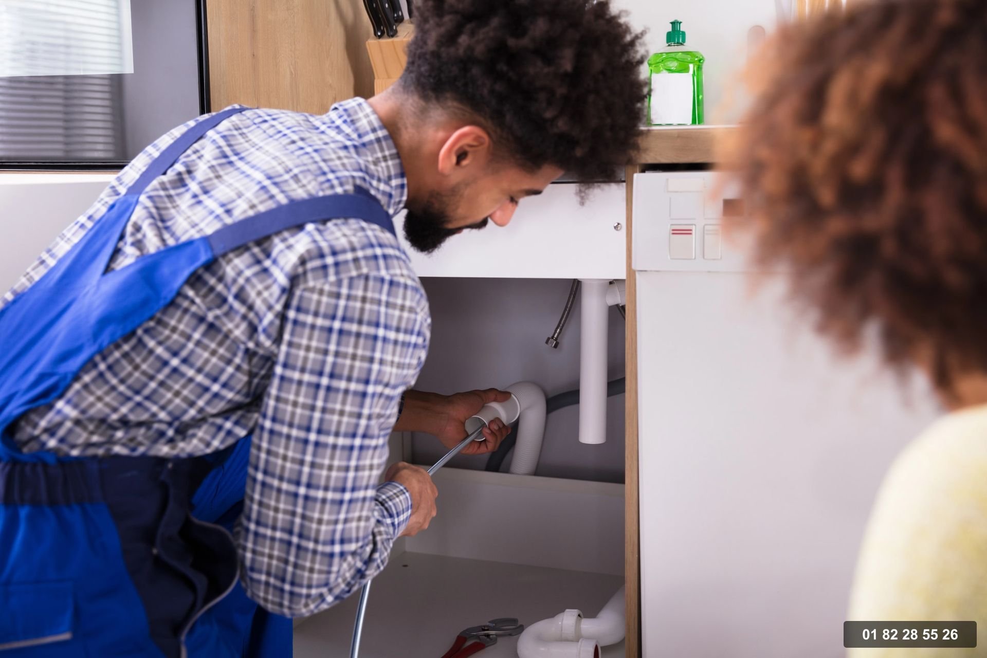 Plombier professionnel intervenant à Breuillet